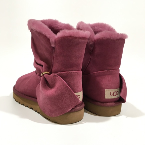 UGG CLASSIC MINI TWIST SUEDE / SHEEPSKIN ANKLE BOOTS -BOUGAINVILLEA -US 7 - Picture 2 of 9